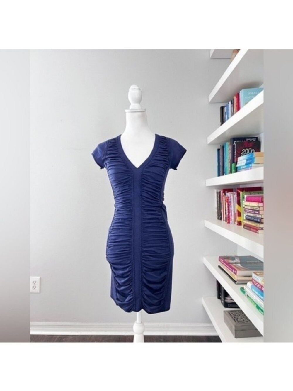 𝅺Susana Monaco ruched navy dress size small